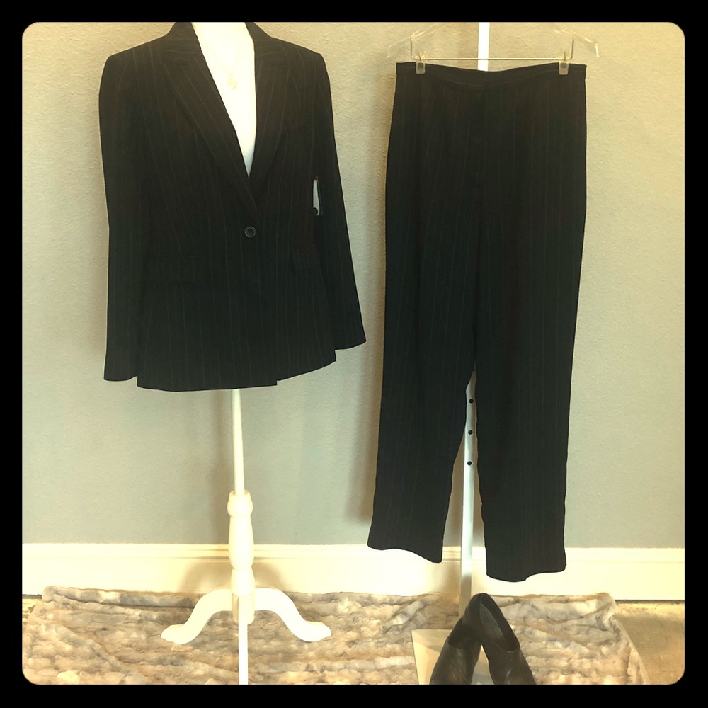 Worthington Women’s Suit
